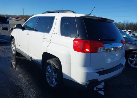 2015 GMC Terrain Sle-2 z USA, uszkodzony, nr VIN 2GKALREK5F6260232